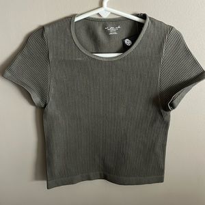 Urban Outfitters XS/S Green Ribbed Tee